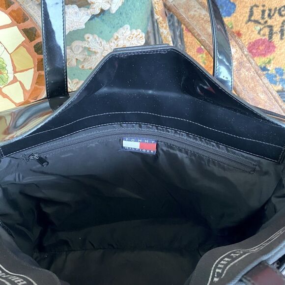 Tommy Hilfiger Nylon Tote Shoulder Bag/Purse in Black. Good condition! - Picture 4 of 9
